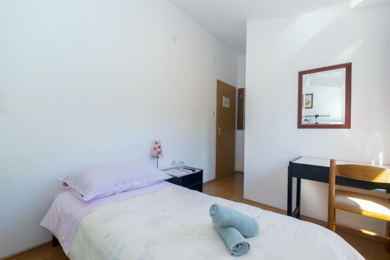 Rooms Marijana Caporice 外观 照片
